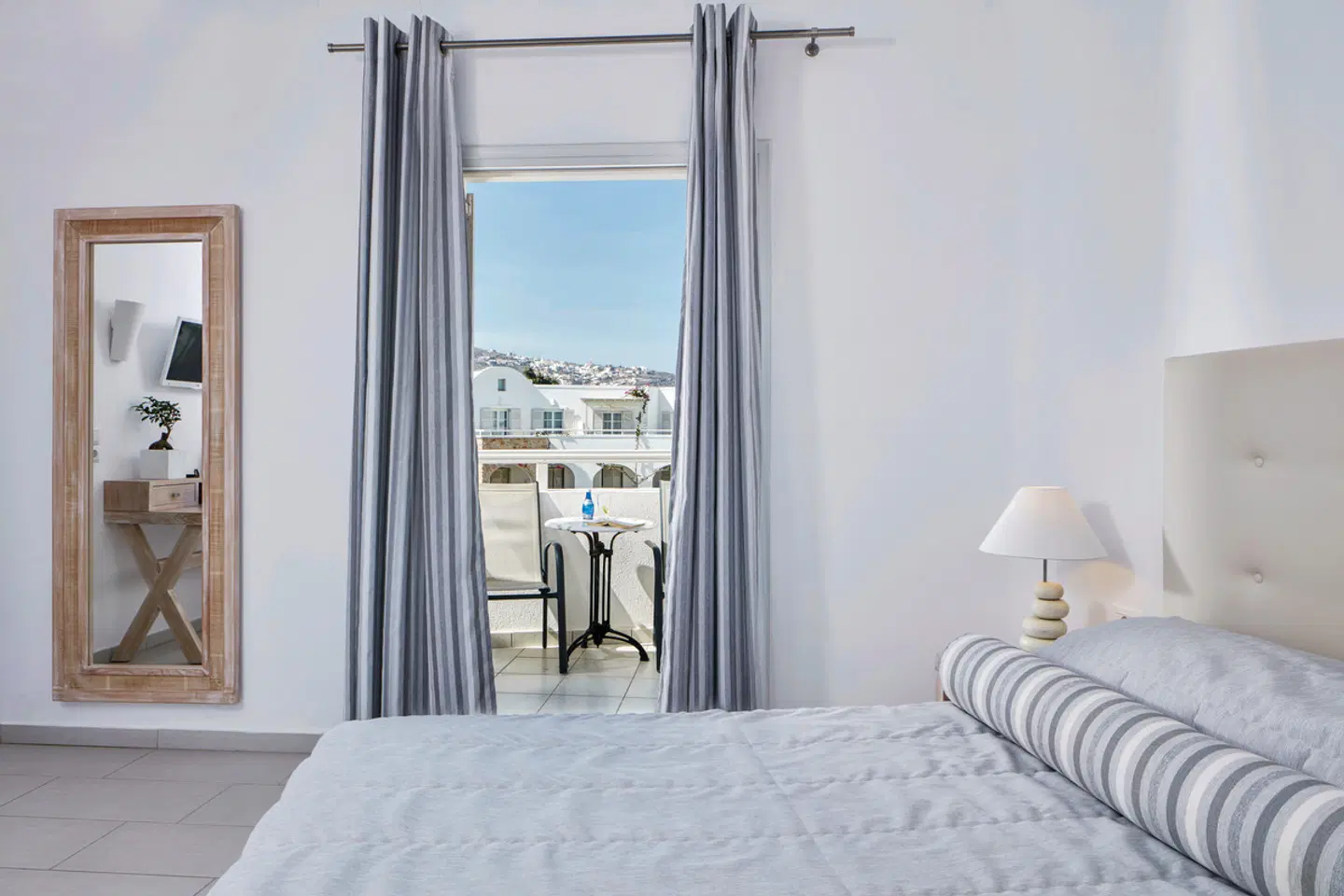 Aegean Plaza ROOM_EXAMPLE