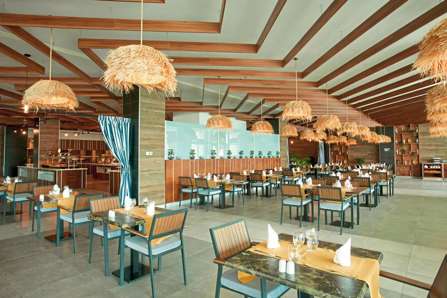 Secrets Sunny Beach Resort & Spa Bar