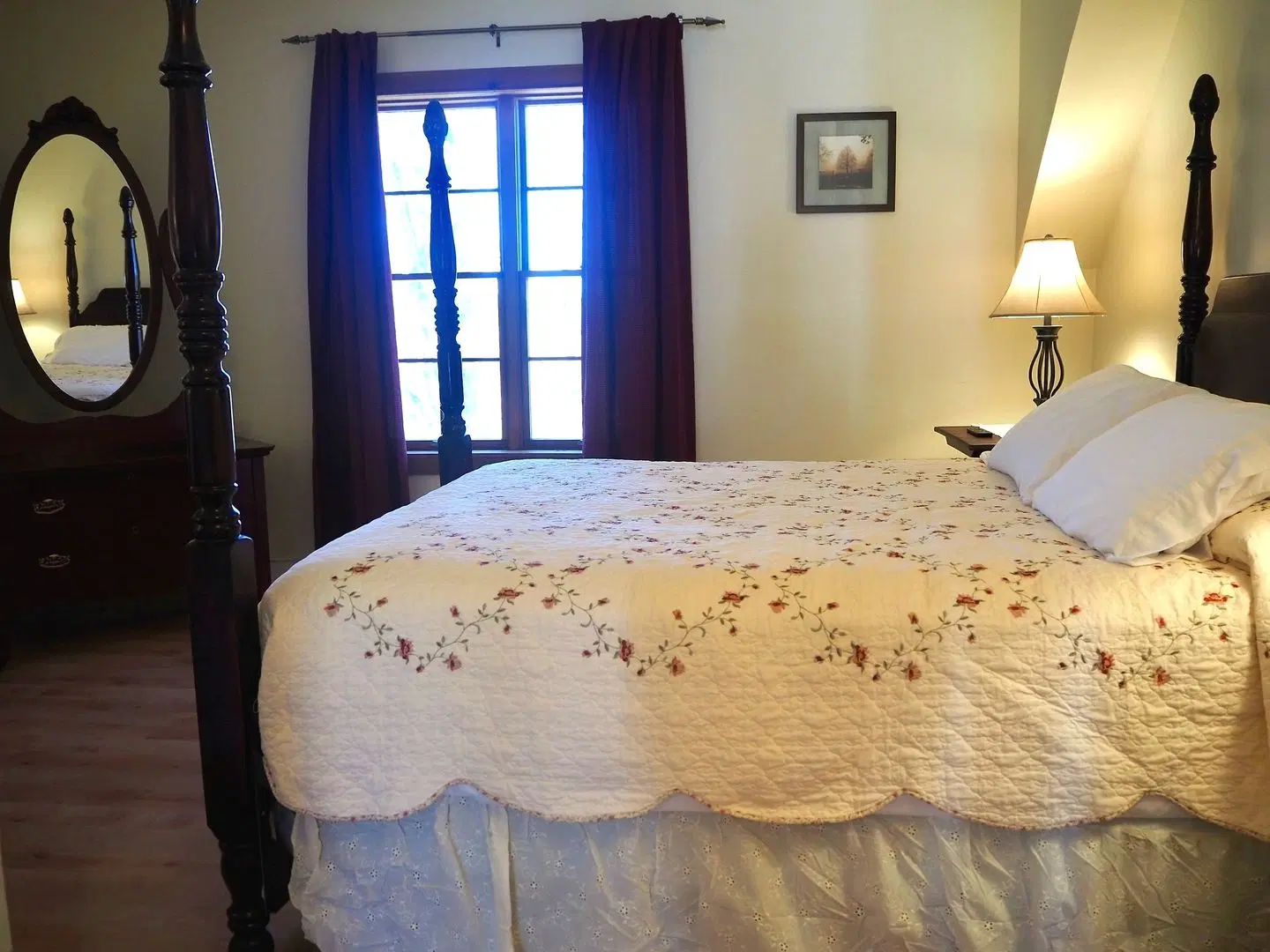 1854, The Maplegrove Inn ROOM_EXAMPLE
