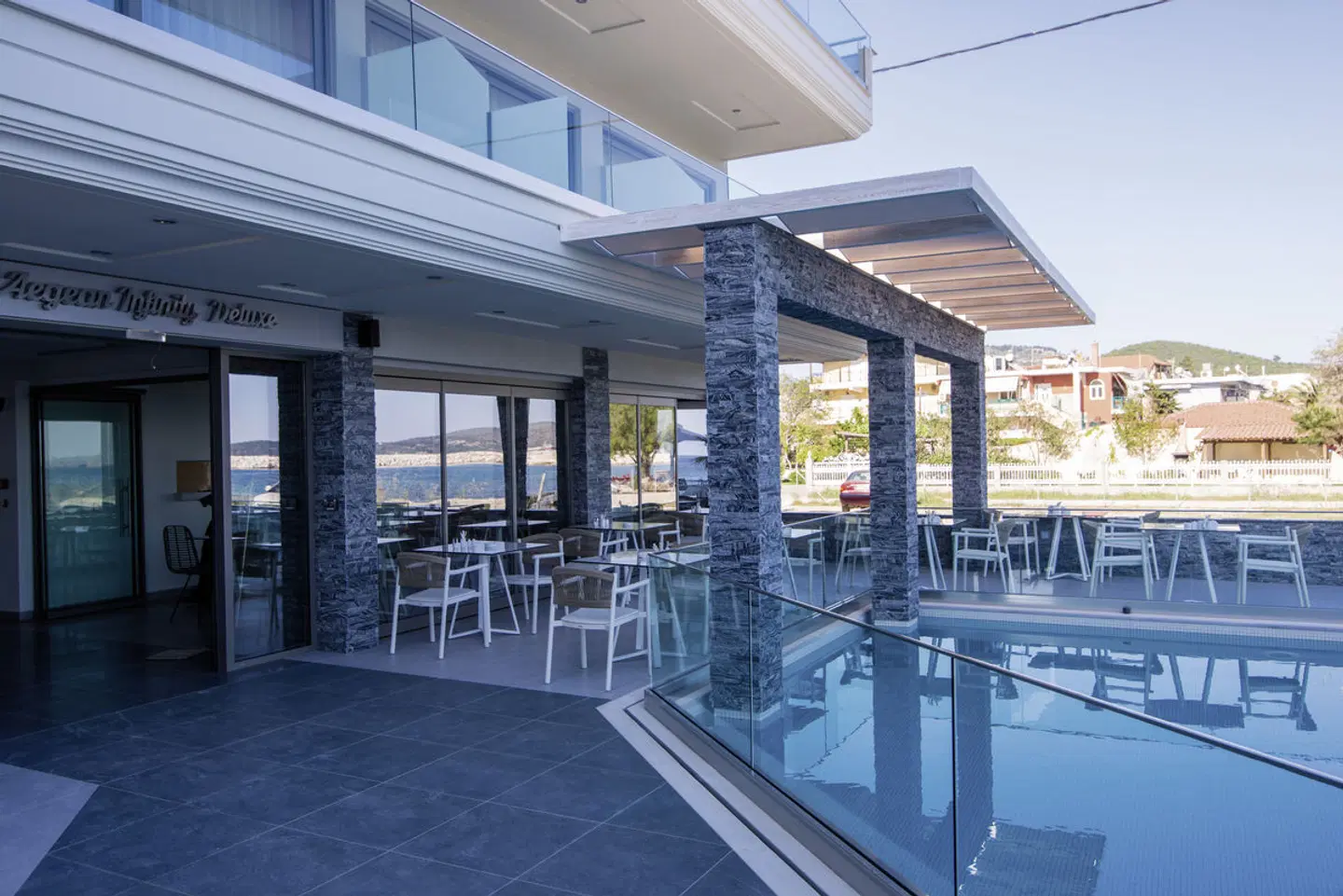 Aegean Infinity Deluxe Hallenbad