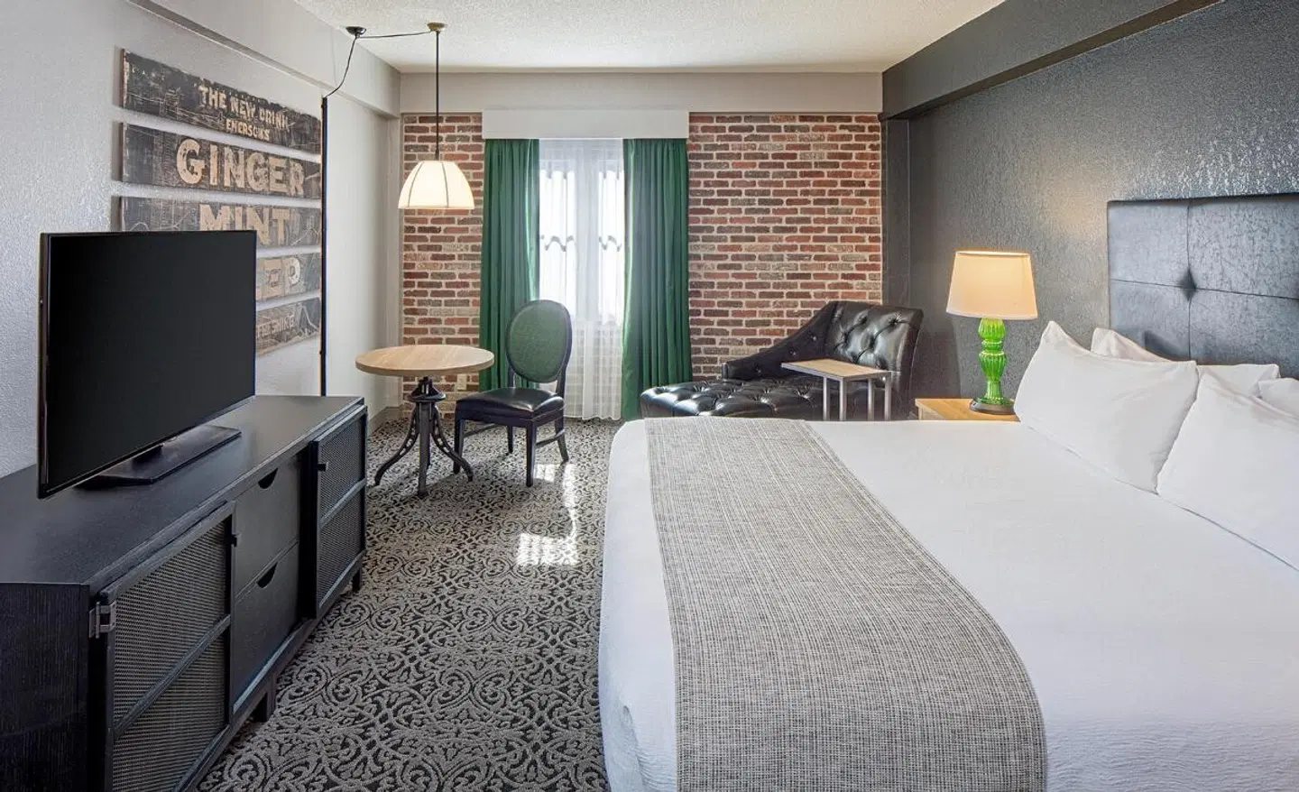 Holiday Inn French Quarter-Chateau LeMoyne ROOM_EXAMPLE