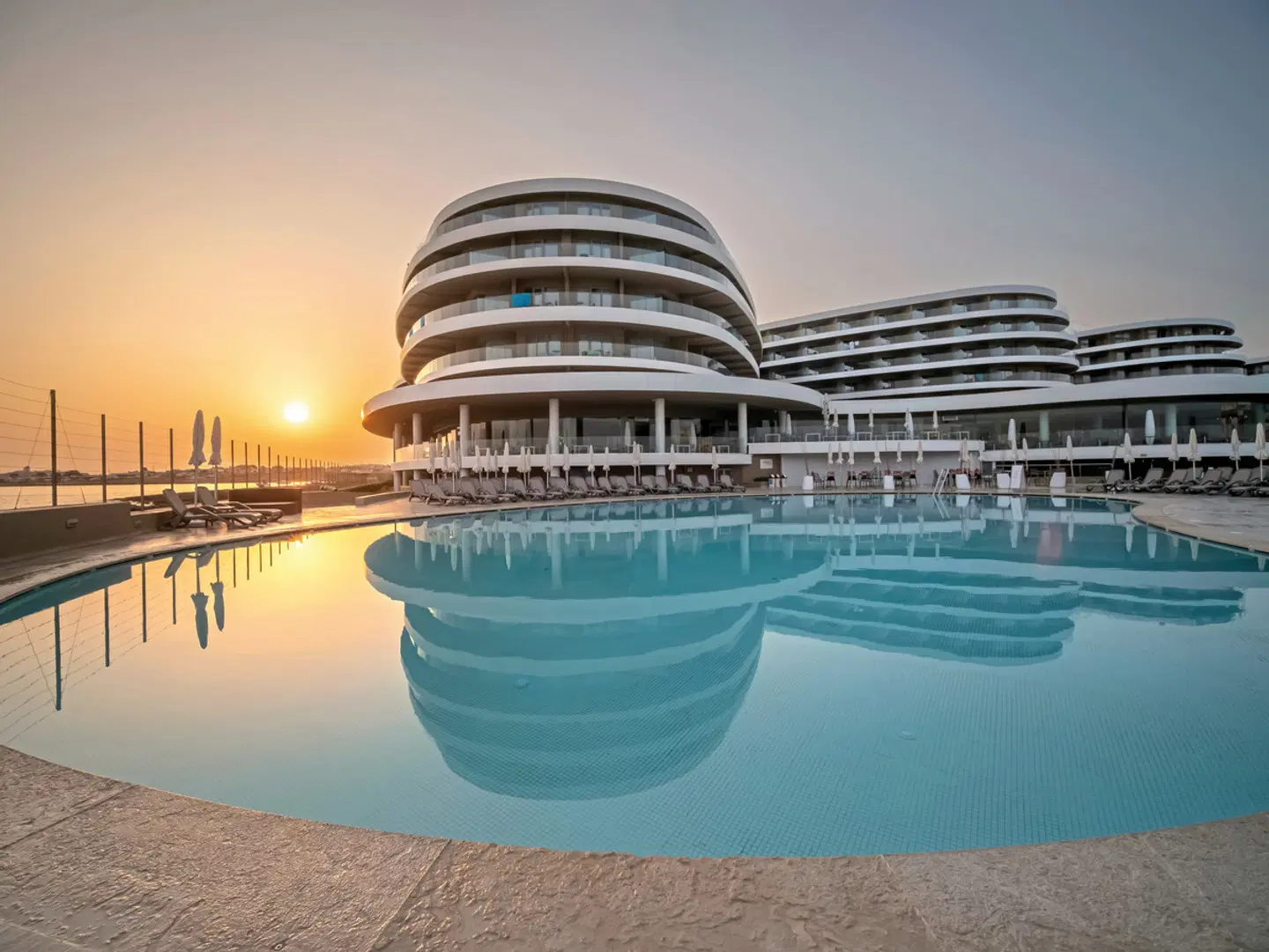 Ramla Bay Resort OUTDOOR_POOL
