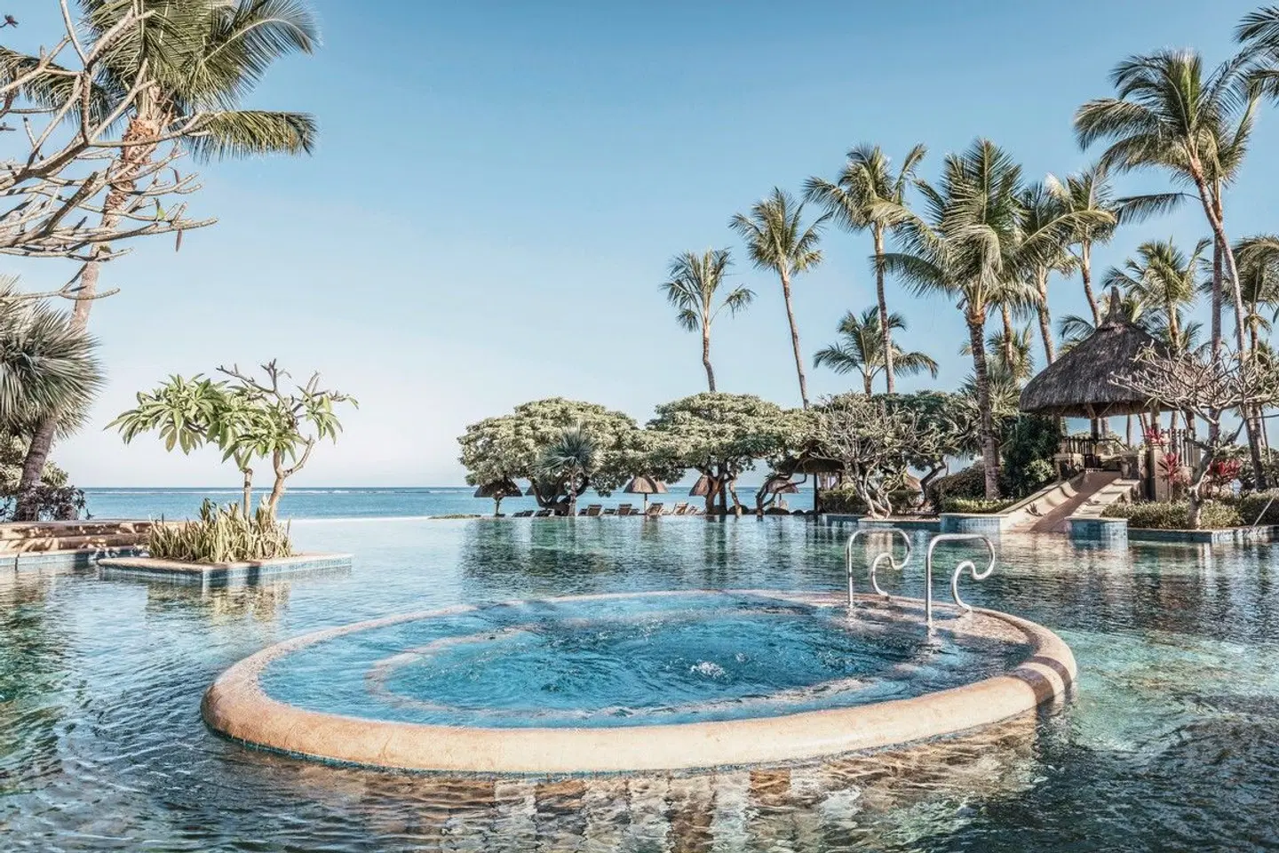 La Pirogue Mauritius OUTDOOR_POOL
