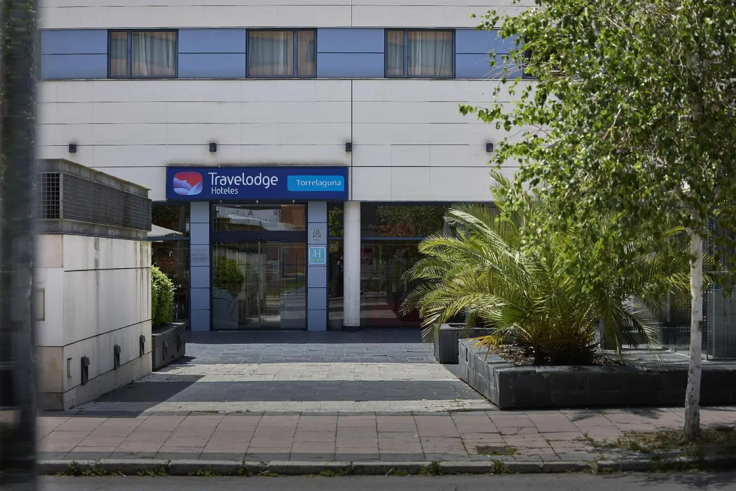 Travelodge Torrelaguna EXTERIOR