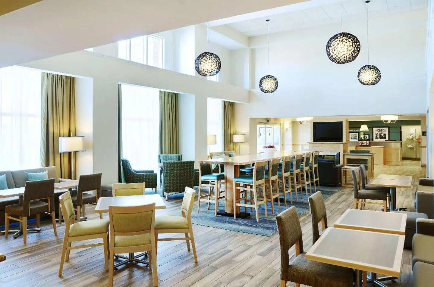 Hampton Inn & Suites by Hilton Saint John Restaurant