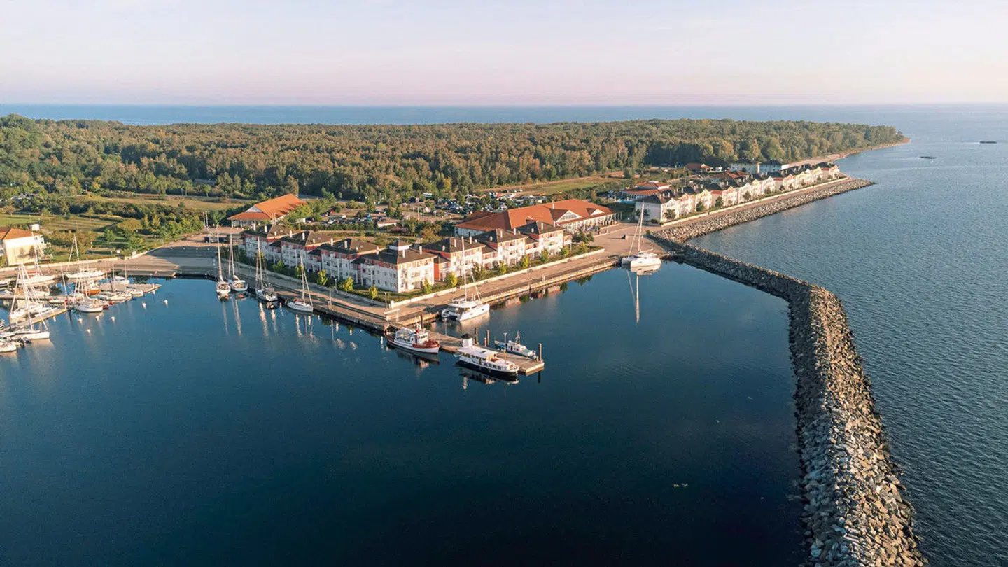 BEECH Resort Boltenhagen OUTDOOR_POOL