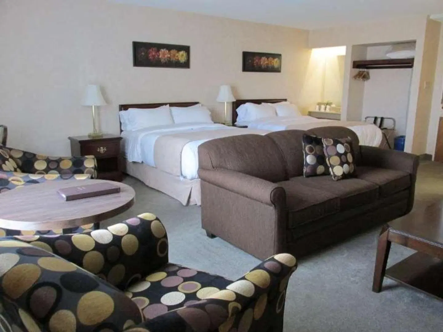 The Fredericton Inn ROOM_EXAMPLE