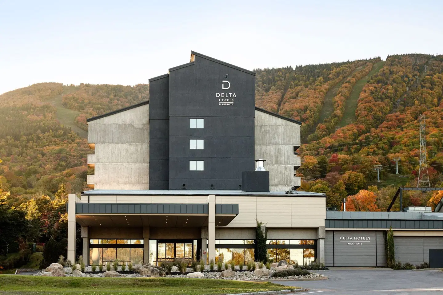 Delta Hotels, Mont Sainte-Anne, Resort & Convention Center EXTERIOR