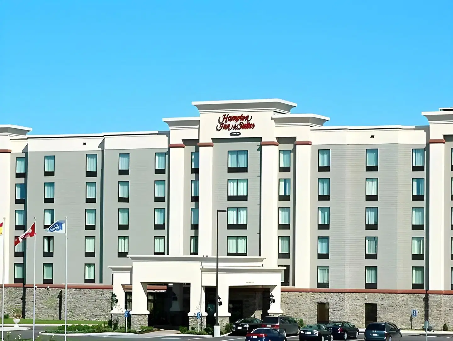 Hampton Inn & Suites by Hilton Moncton EXTERIOR