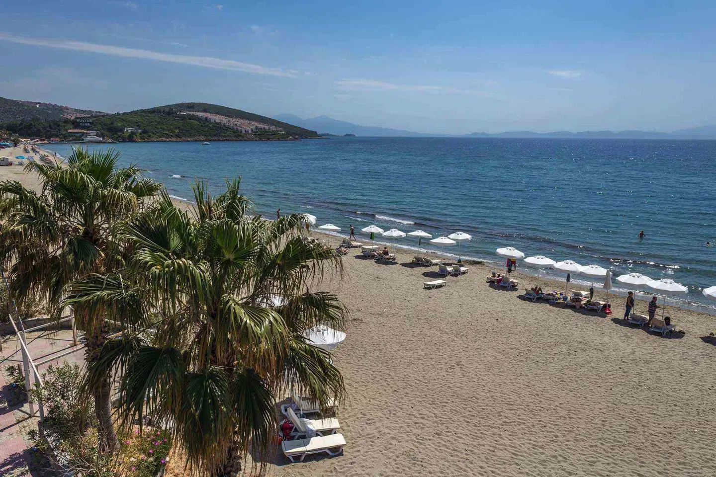 Ramada Hotel & Suites BEACH
