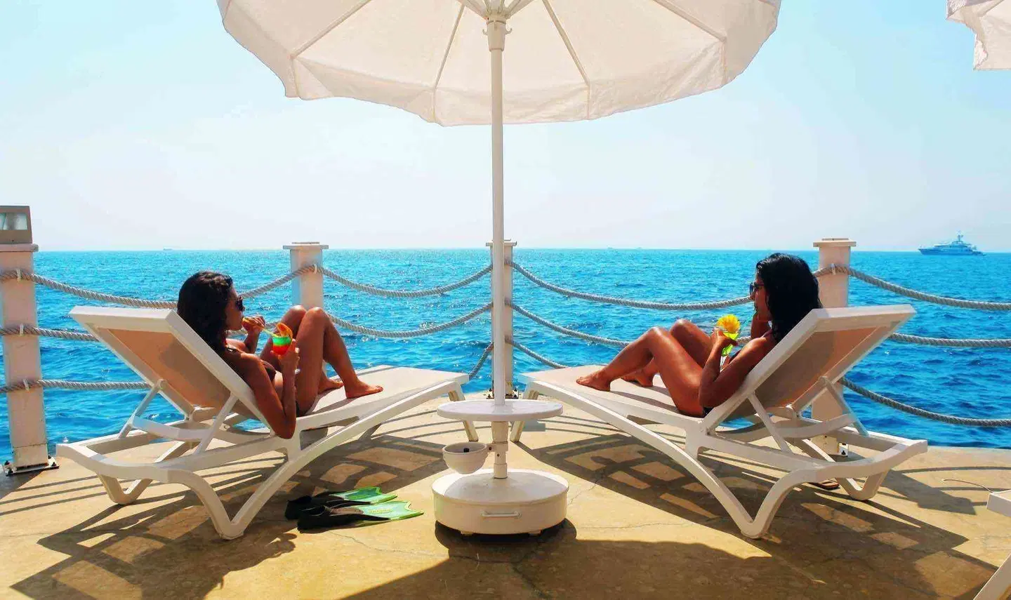 Ramada Hotel & Suites TERRACE