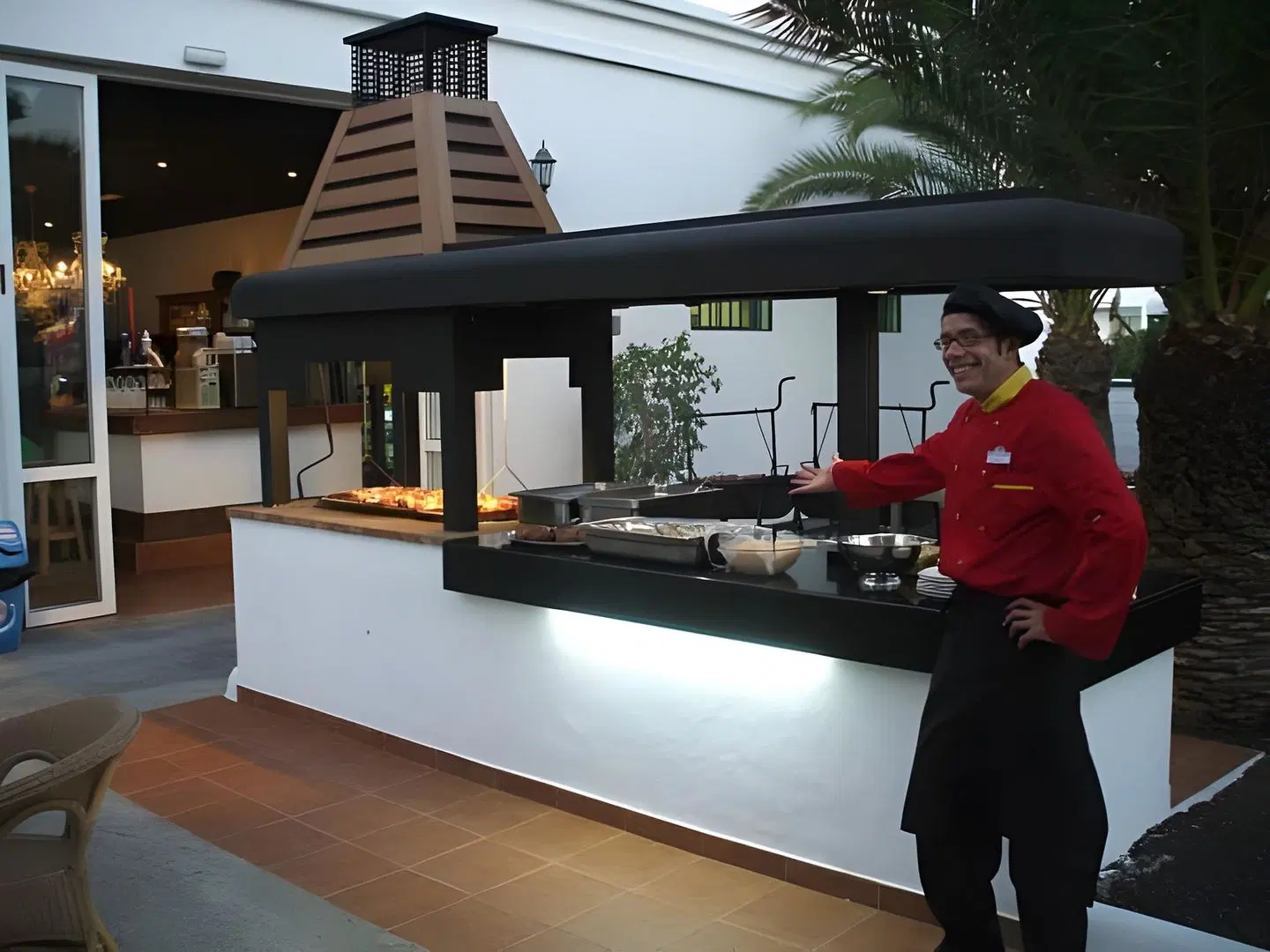 Oasis Lanz Beach Mate Bar