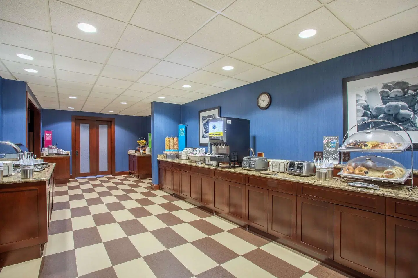 Hampton Inn Fishkill Bar