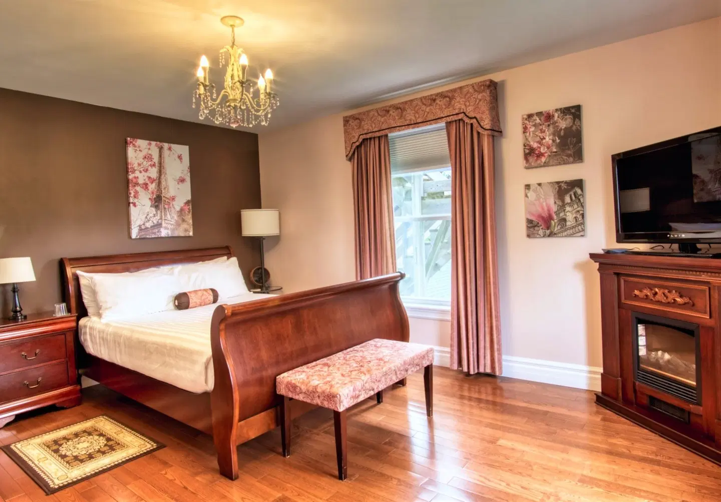 Shamrock Suites ROOM_EXAMPLE