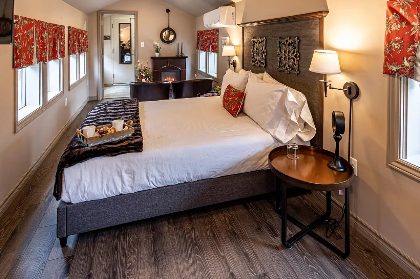 Shamrock Suites ROOM_EXAMPLE