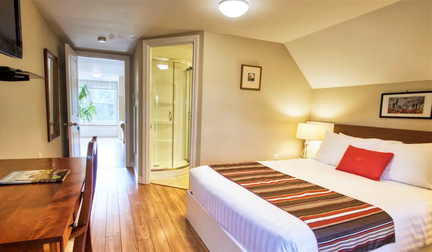 Shamrock Suites ROOM_EXAMPLE