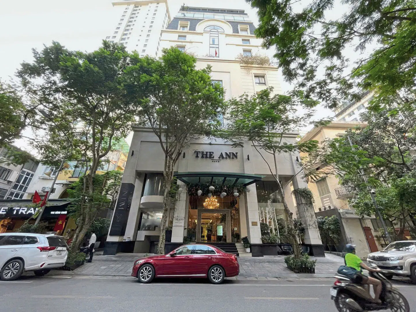 The Ann EXTERIOR