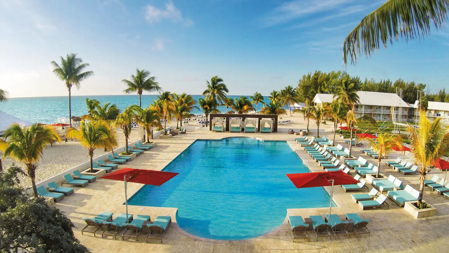 Viva Fortuna Beach by Wyndham OUTDOOR_POOL