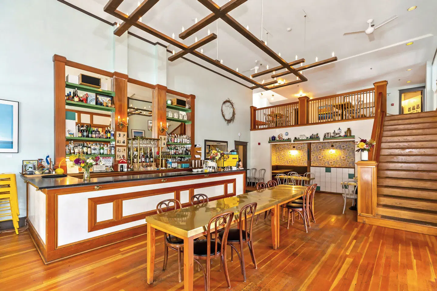 Hood River Hotel Bar