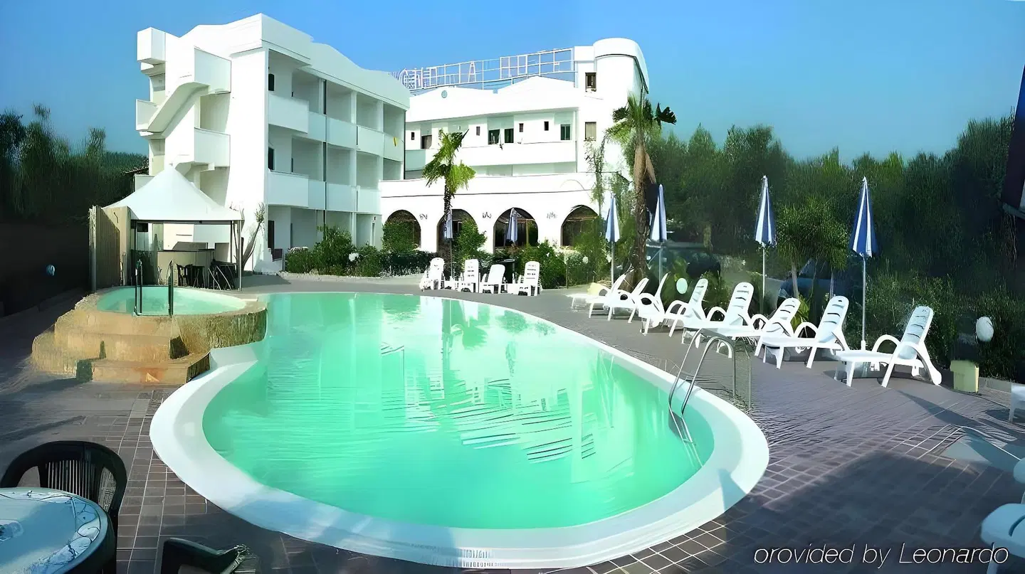 Hotel Magnolia OUTDOOR_POOL