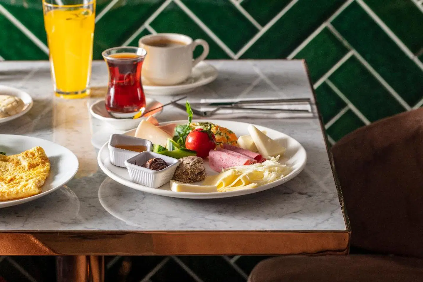 Danis Hotel Restaurant