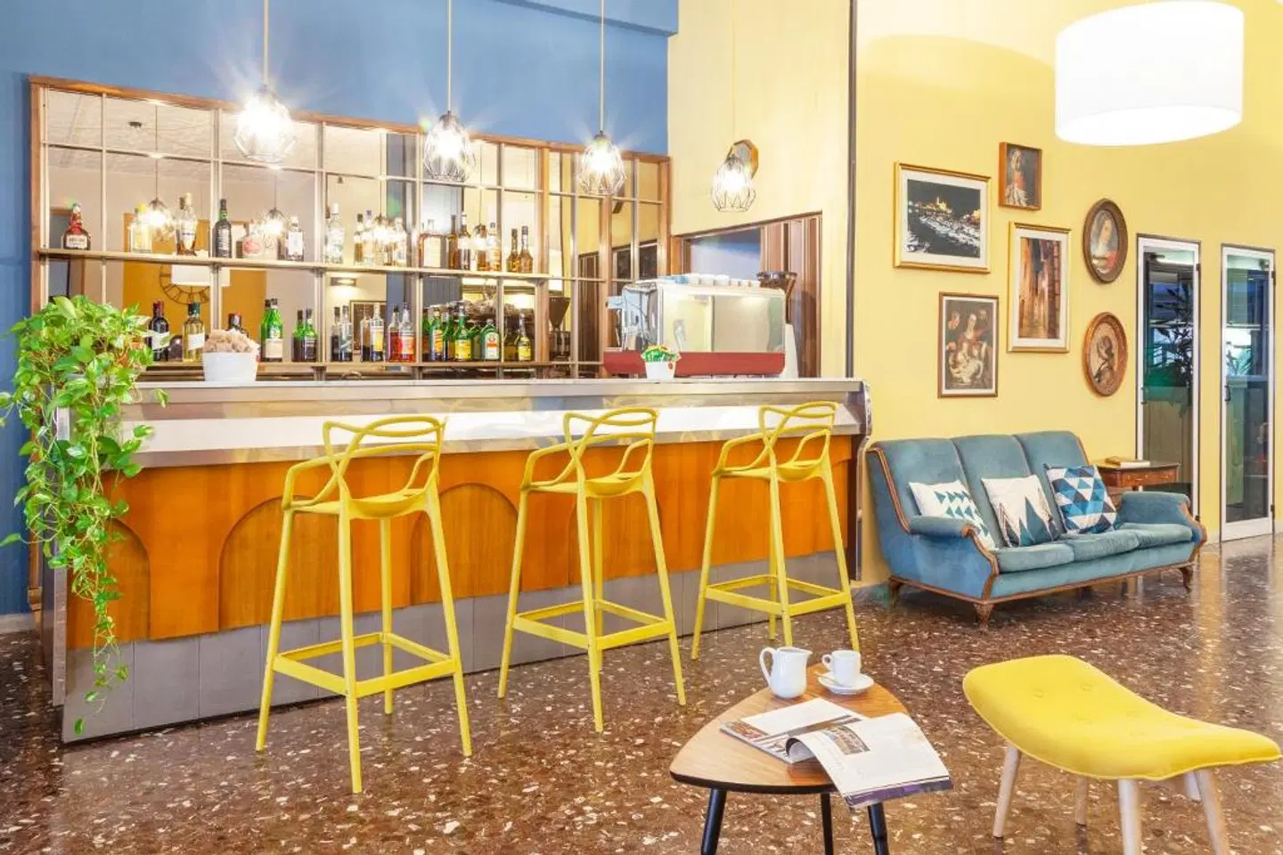 ibis Styles Trani Bar