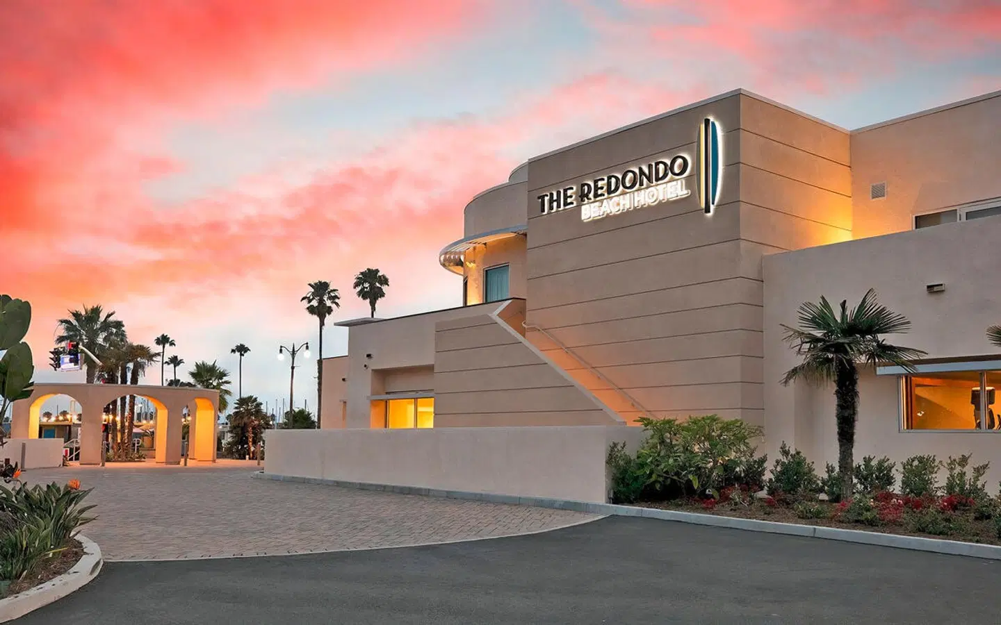 Redondo Beach Hotel, Tapestry Collection by Hilton EXTERIOR