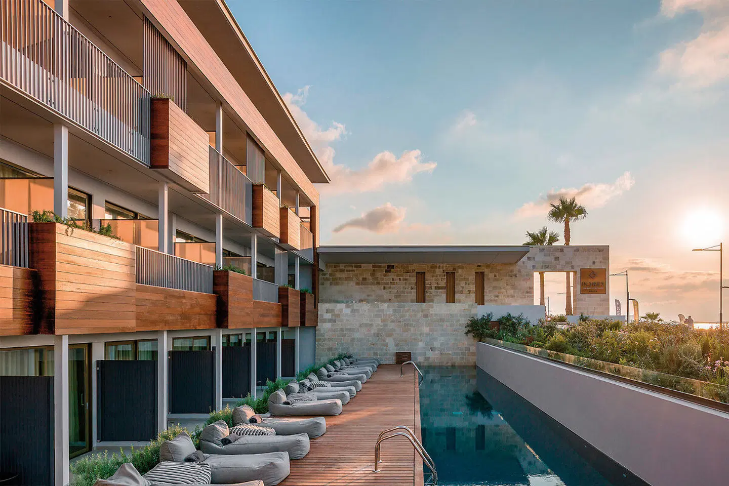 Ikones Seafront Luxury Suites TERRACE