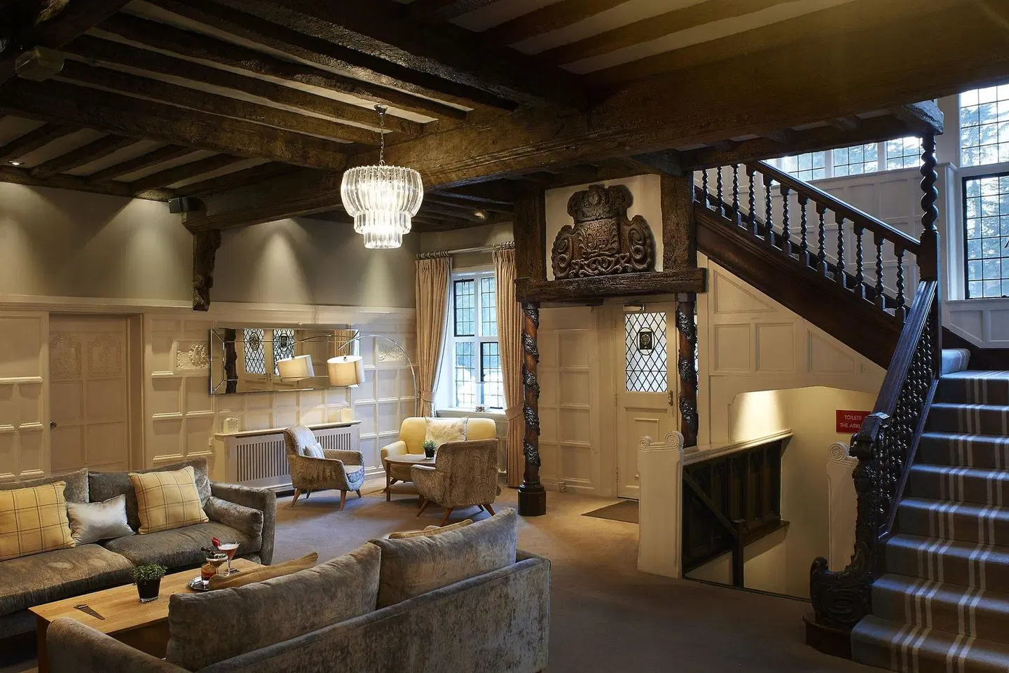 The Manor Elstree LOUNGE_LOBBY