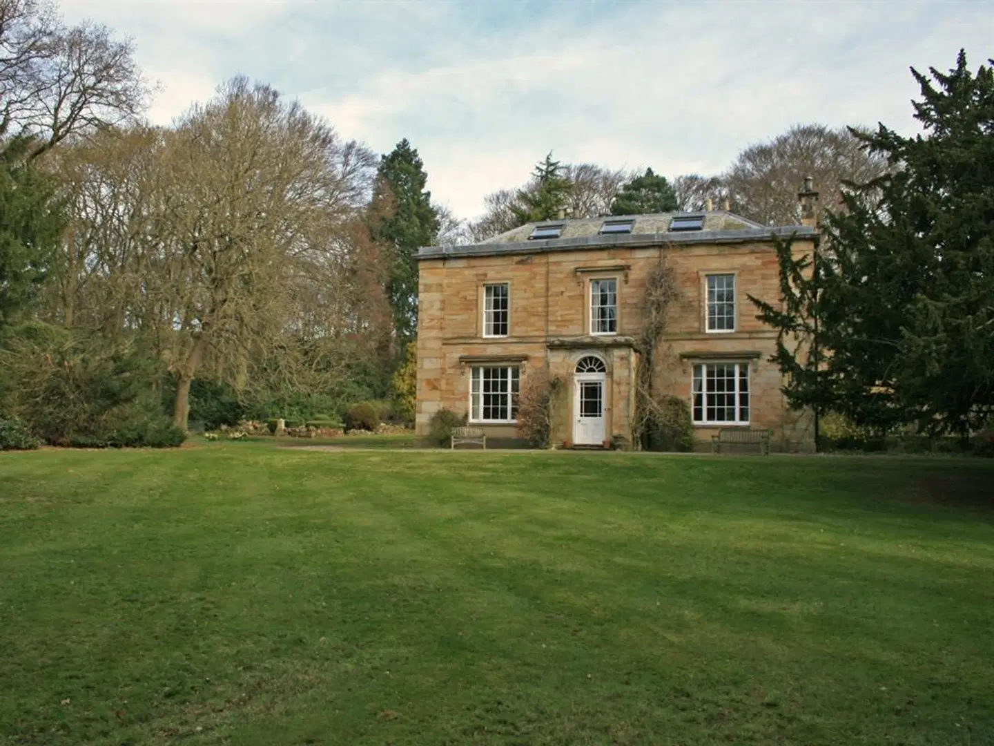 Burnhopeside Hall EXTERIOR