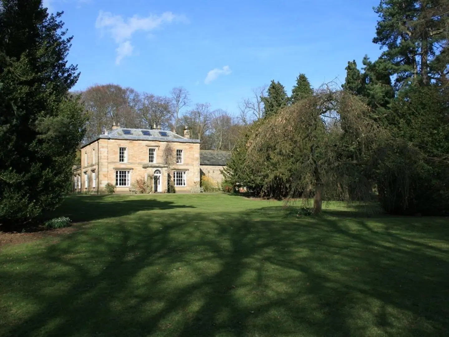 Burnhopeside Hall EXTERIOR