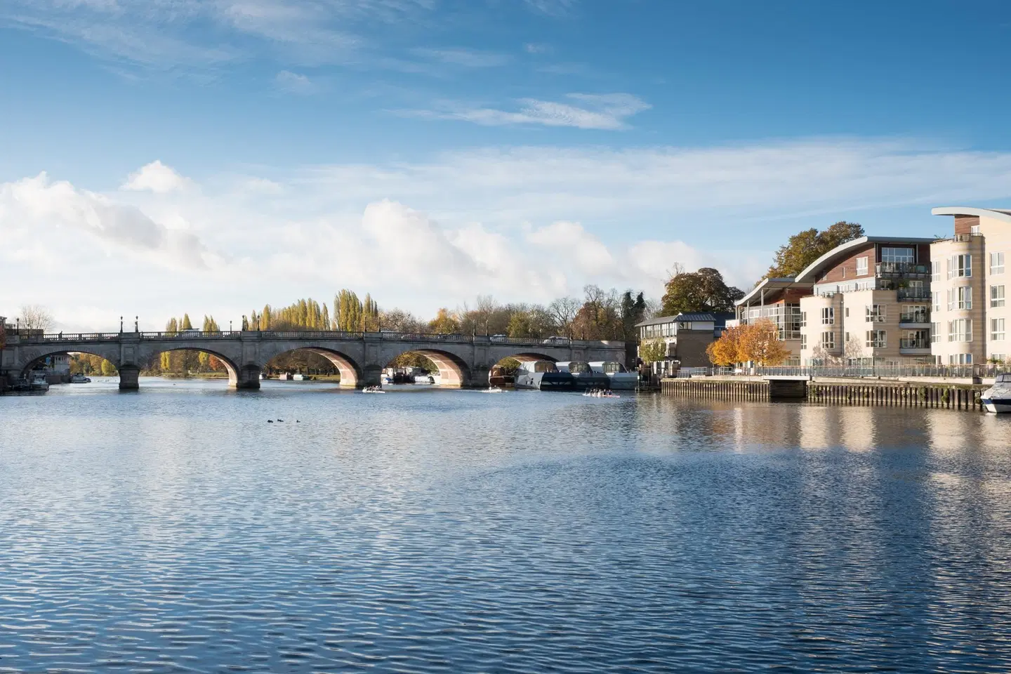 DoubleTree by Hilton London Kingston Upon Thames OUTDOOR_POOL