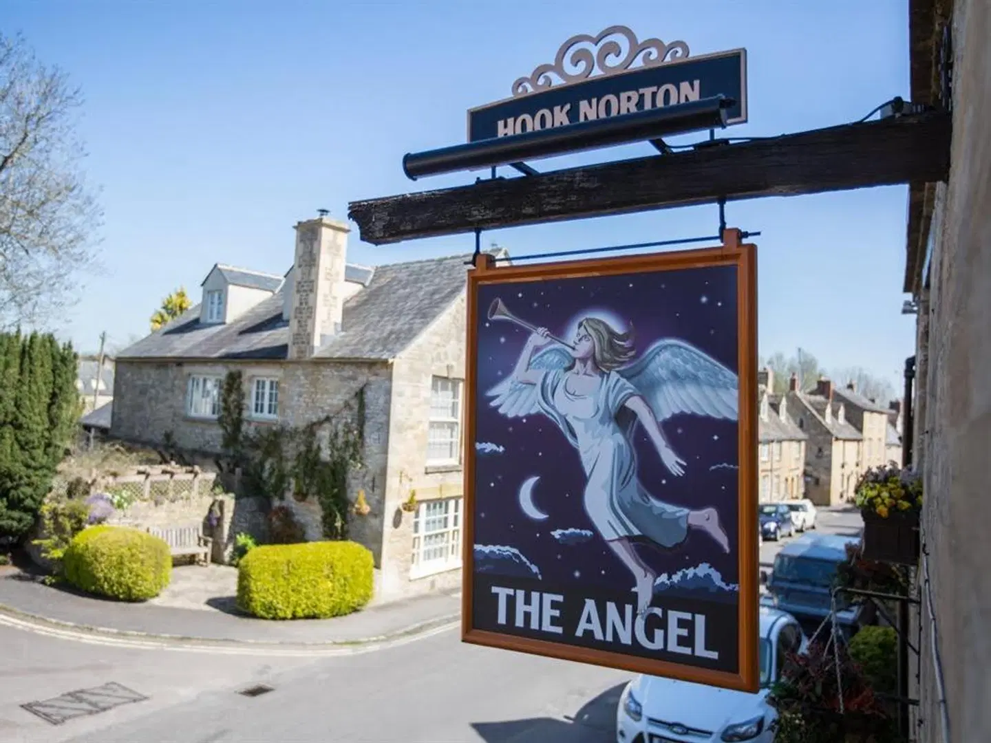 The Angel at Burford EXTERIOR
