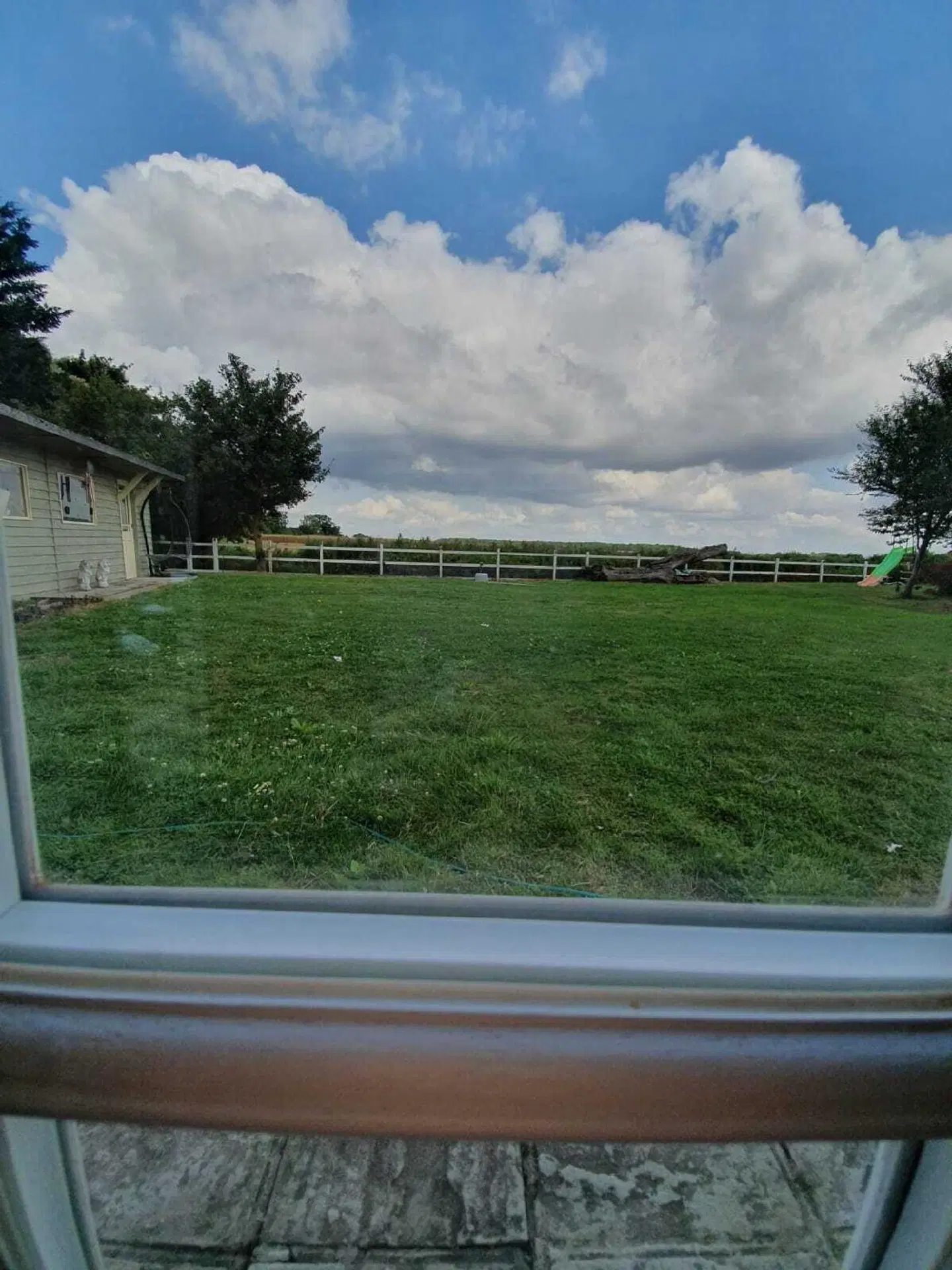 Old Thatch Bambers Green Terrasse
