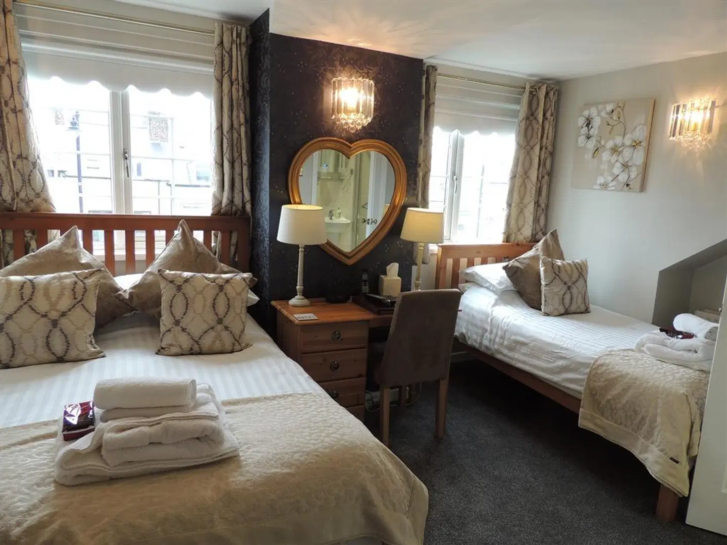 Forest Guest House ROOM_EXAMPLE