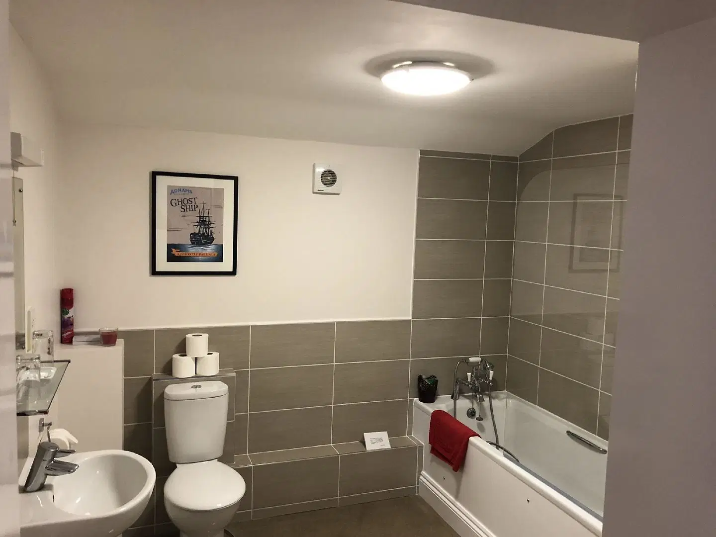 Cherry Tree Pub Badezimmer