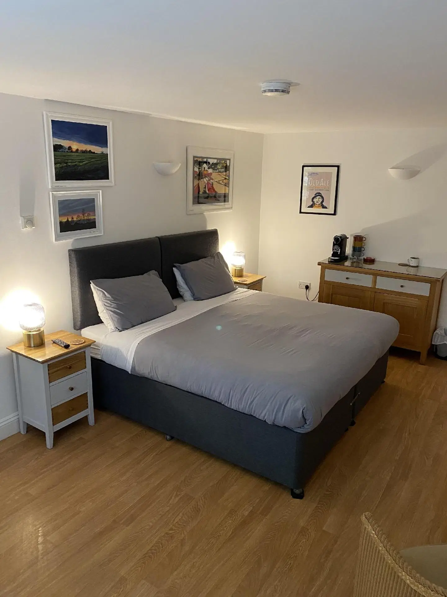 Cherry Tree Pub ROOM_EXAMPLE