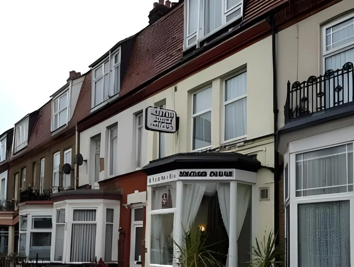 Maluth Lodge EXTERIOR