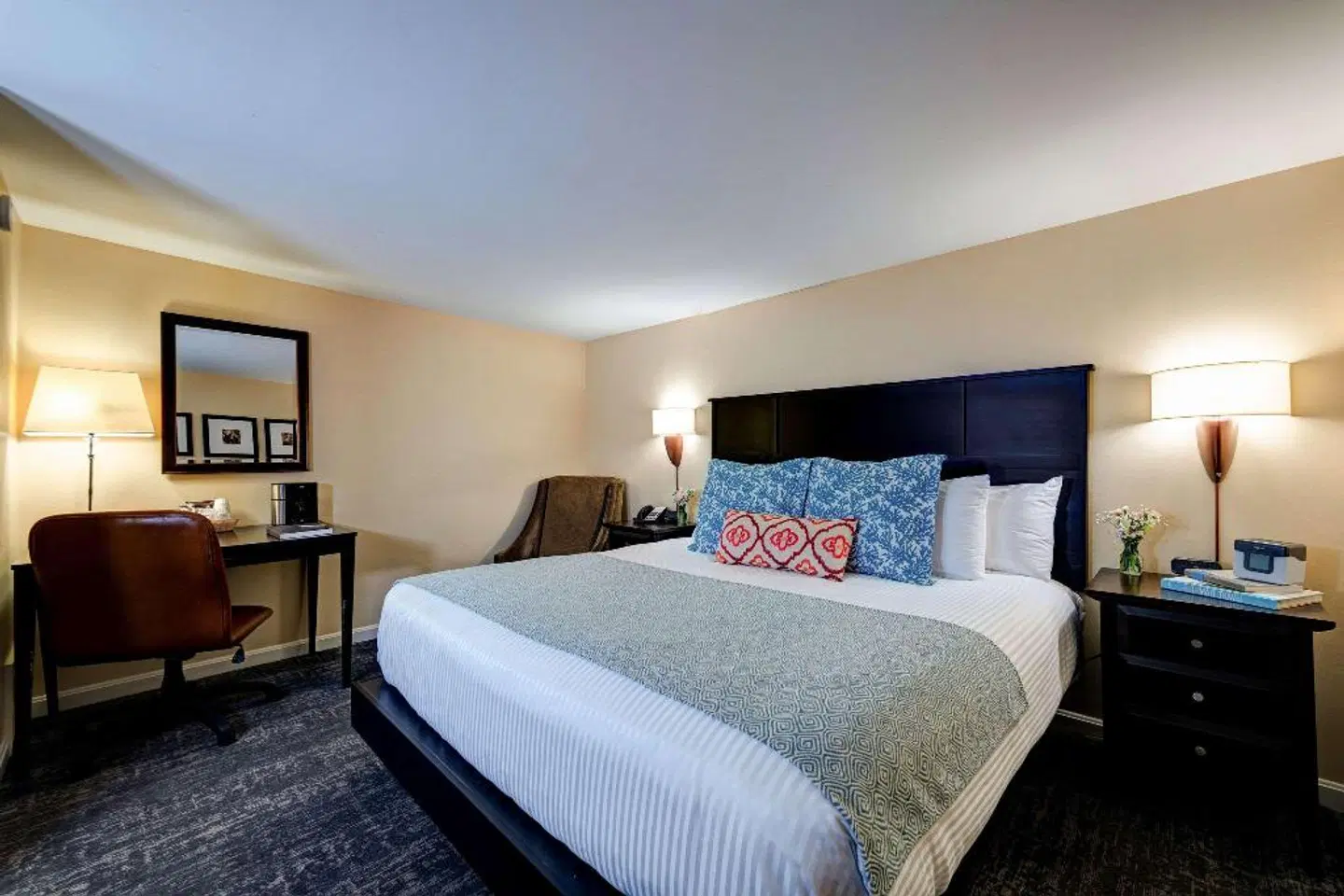 Port Inn And Suites Portsmouth, Ascend Hotel Collection ROOM_EXAMPLE