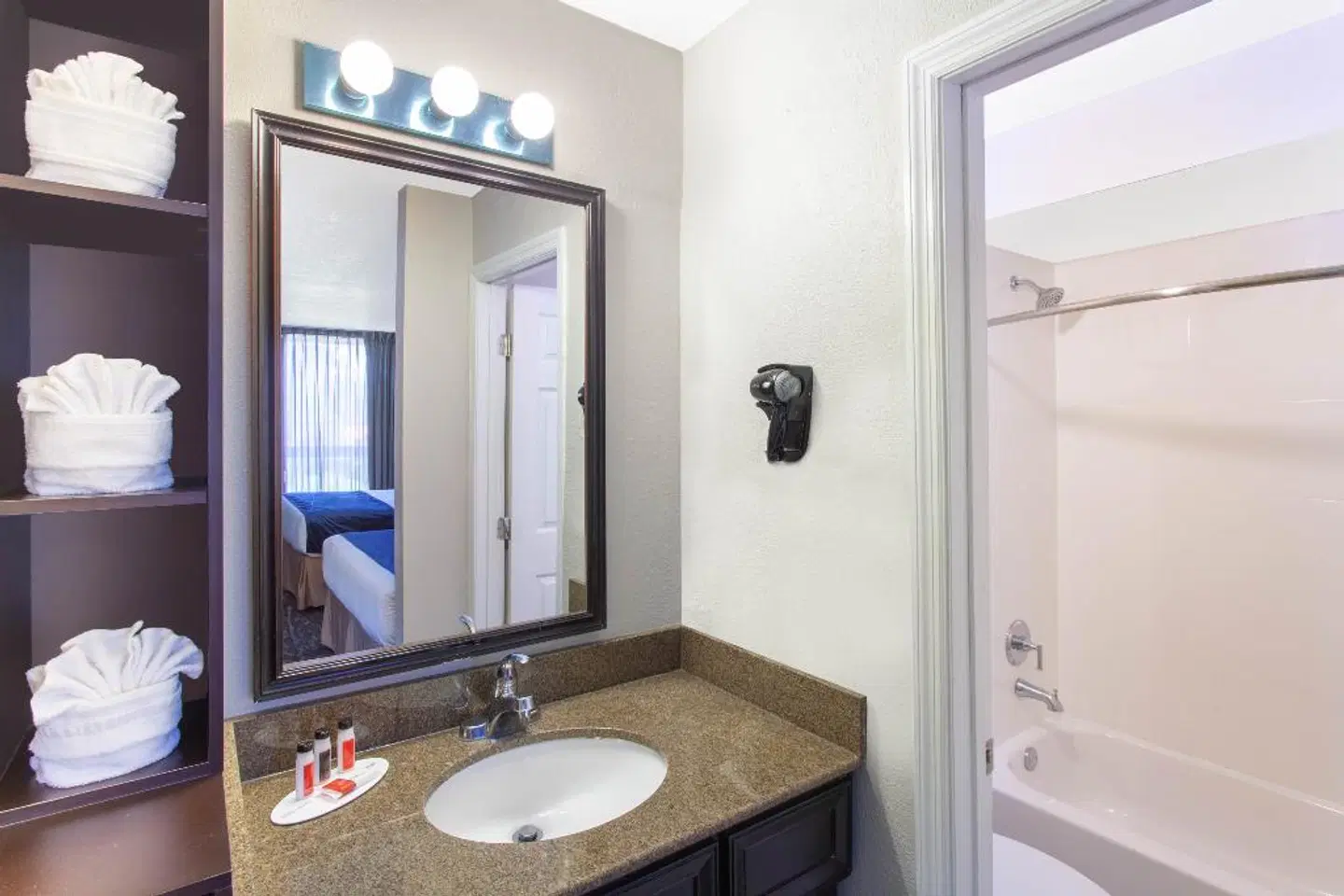 Grand Hotel Orlando at Universal Blvd Badezimmer