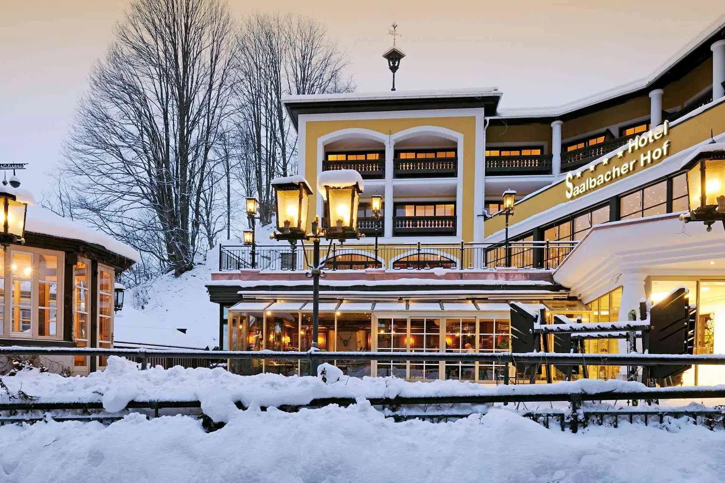 Hotel Saalbacher Hof EXTERIOR