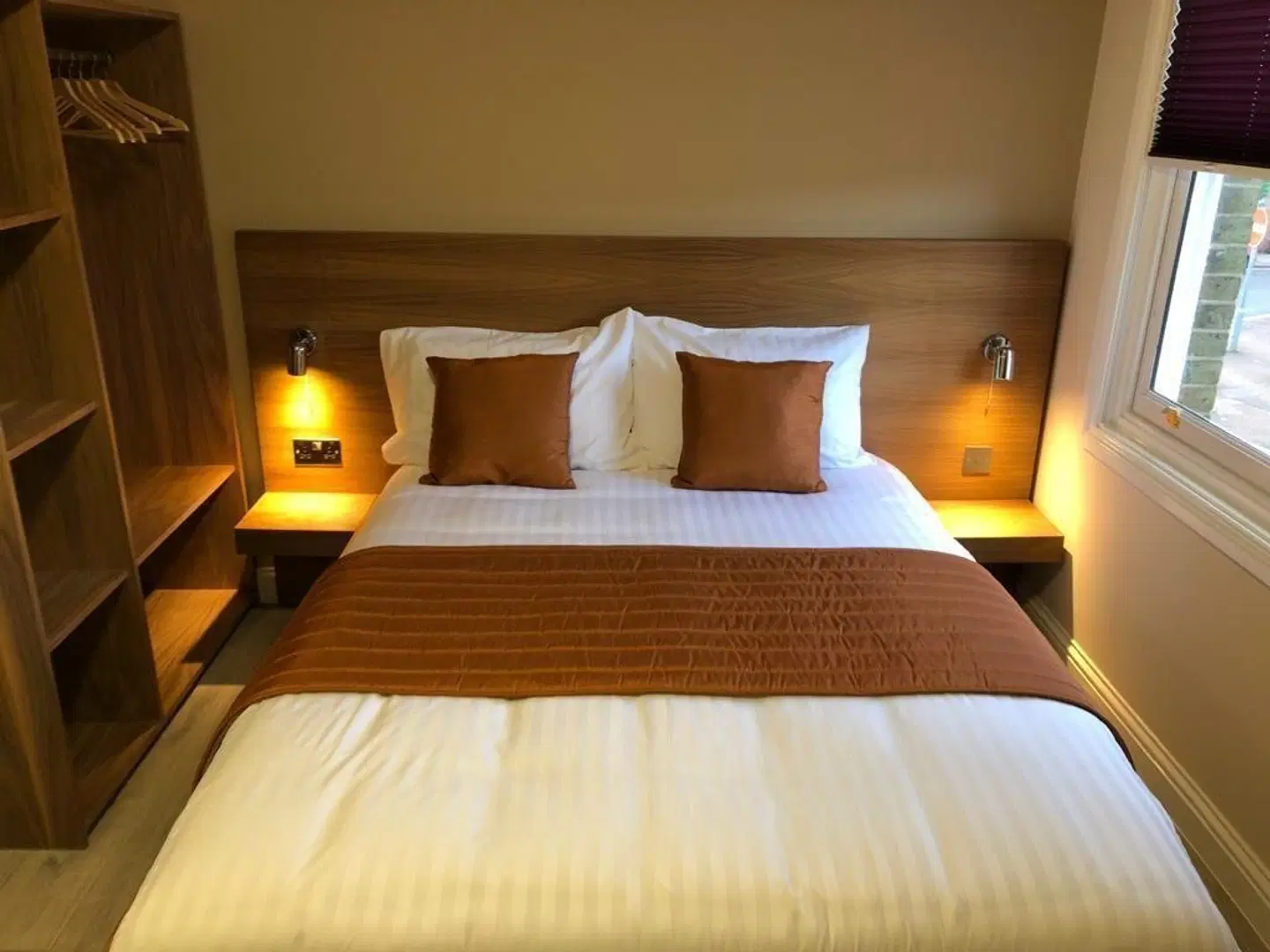 Eagle Hotel ROOM_EXAMPLE