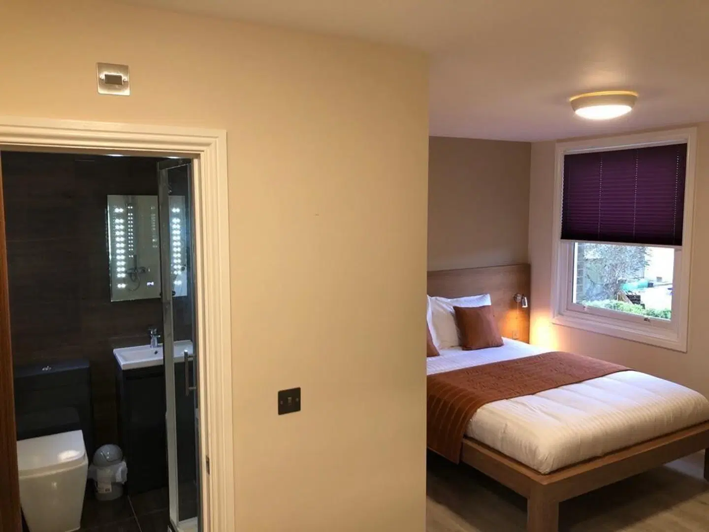 Eagle Hotel ROOM_EXAMPLE