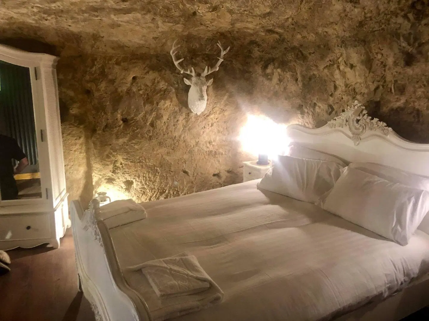 The Grotto ROOM_EXAMPLE