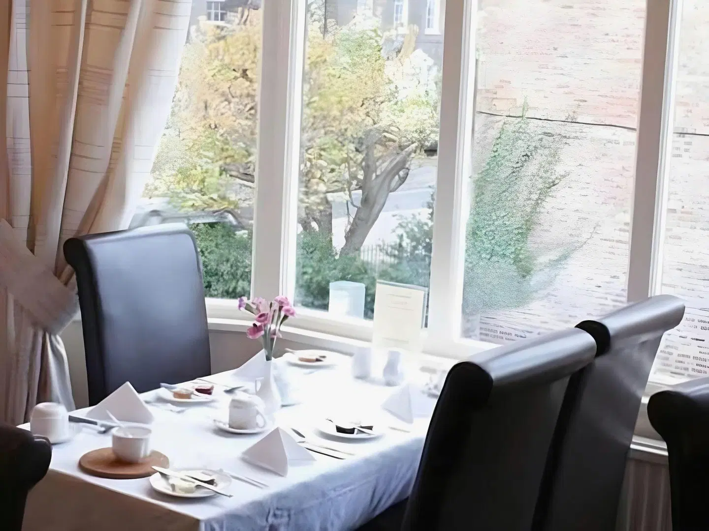 The Crescent Guest House Restaurant