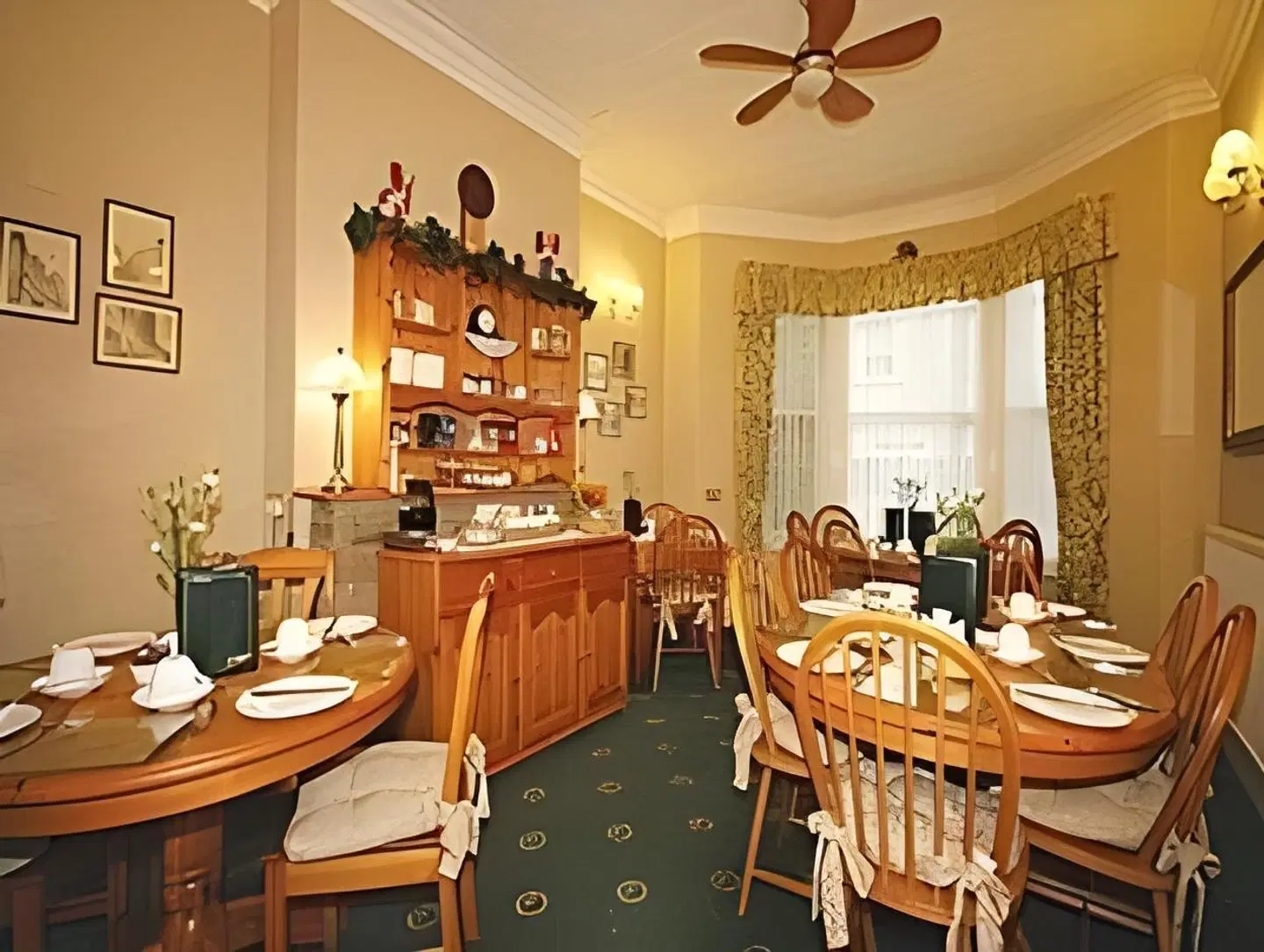 The Farthings Bar