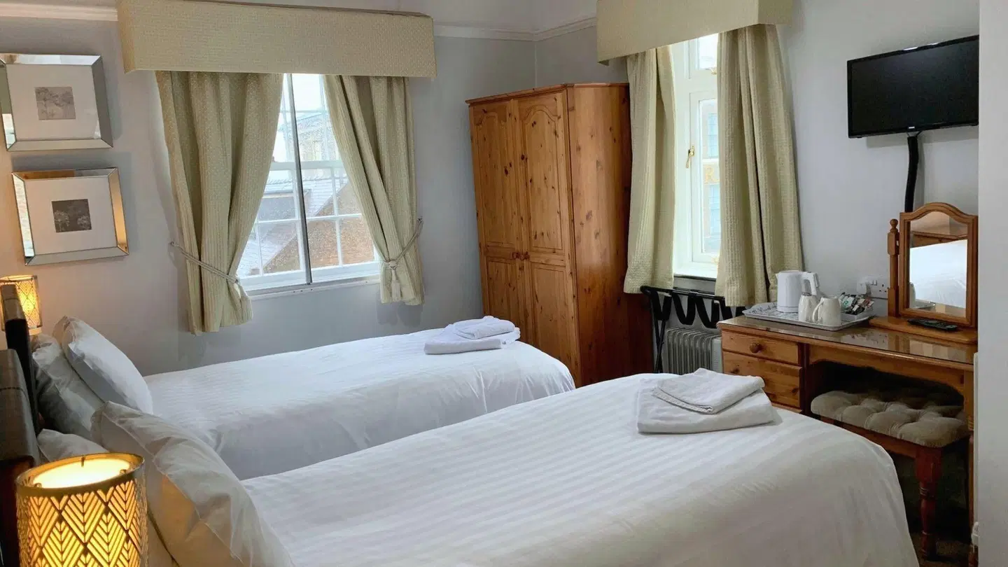 The Crescent Guest House ROOM_EXAMPLE