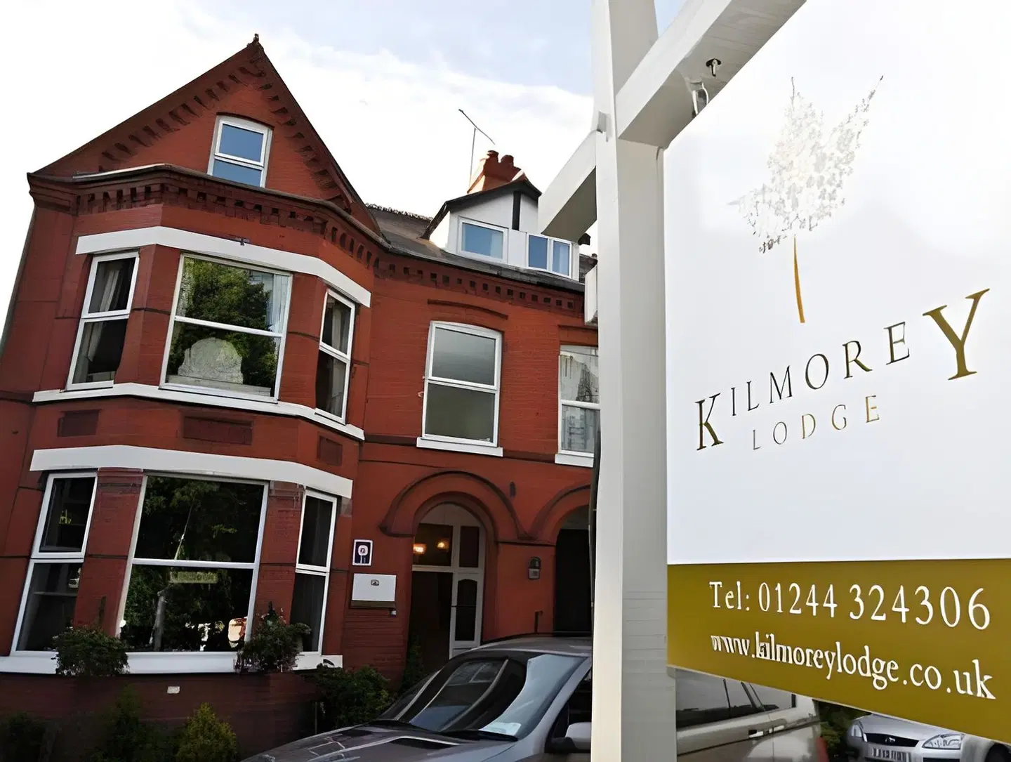 Kilmorey Lodge EXTERIOR