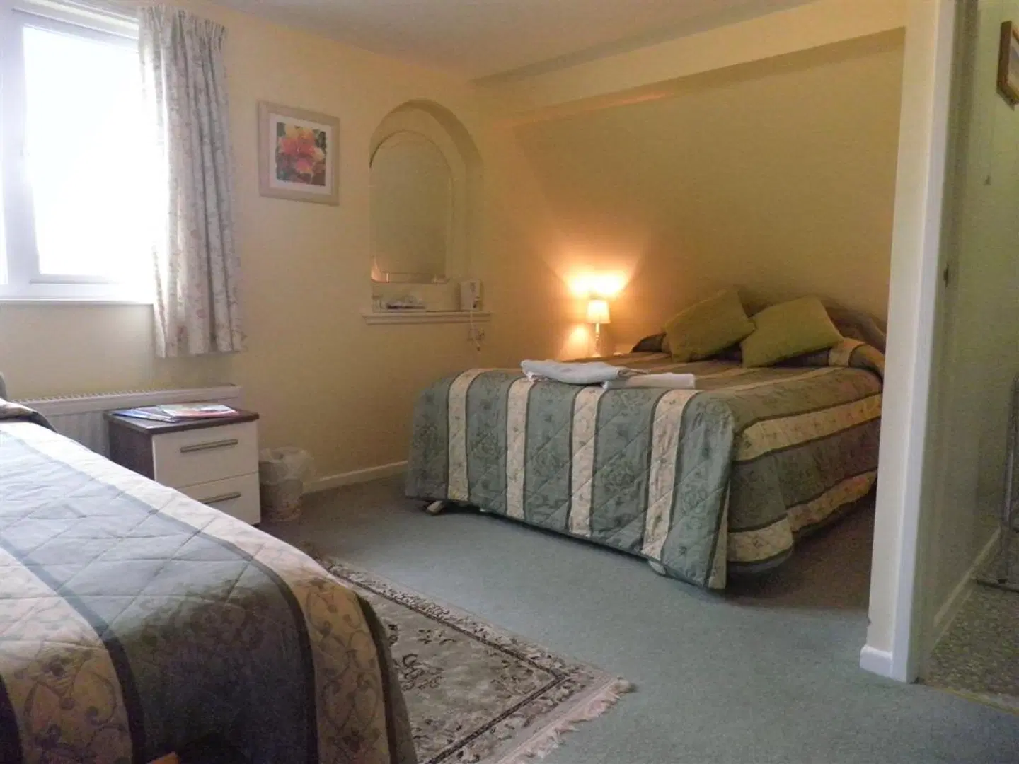 Midway House ROOM_EXAMPLE