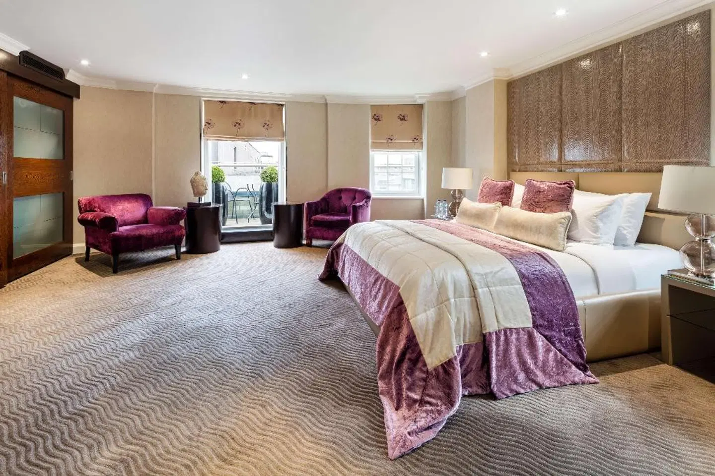 Radisson Blu Edwardian Berkshire Hotel ROOM_EXAMPLE